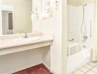 Travelodge Aurora Denver Area Bagian luar foto